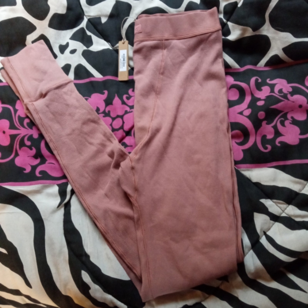 Skims Leggings